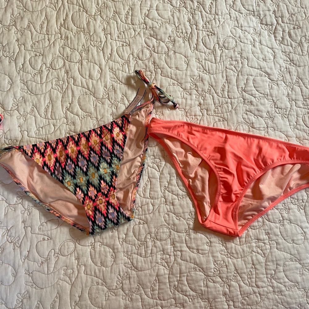 Victoria’s Secret bikini bottoms - lot of 2 - NWT